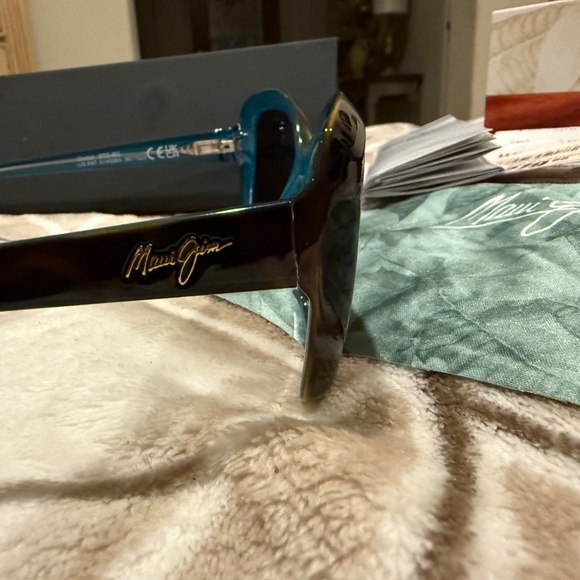 Maui Jim Orchid Sunglasses - Picture 4 of 11